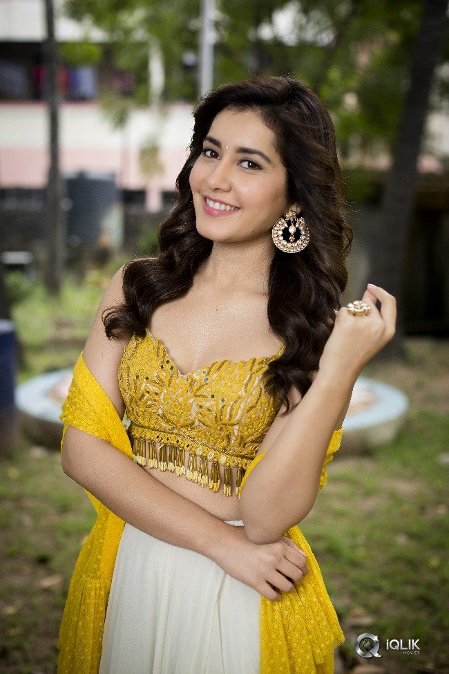 Rashi-Khanna-New-Stills